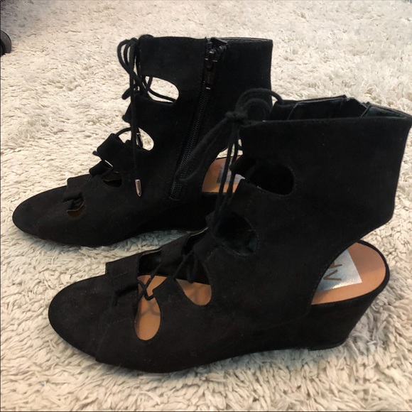 Gladiator Wedge Heels - Picture 2 of 3